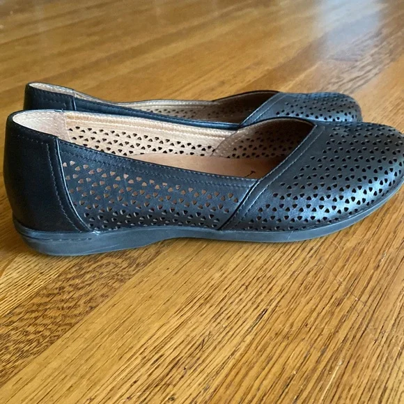 Dansko Neely Cut-Out Flats In black 6.5 - Picture 6 of 6